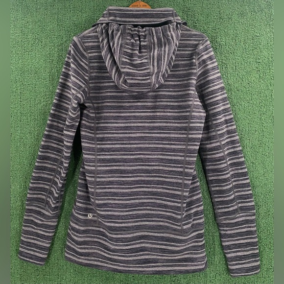 Lululemon Stride Grey Stripe Jacket Women’s Size 10 - Picture 5 of 8
